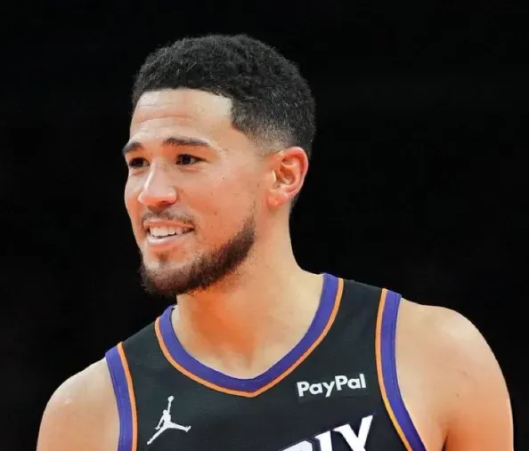 在线直播-德文-布克不在伤病名单之中，明日可以出战国王